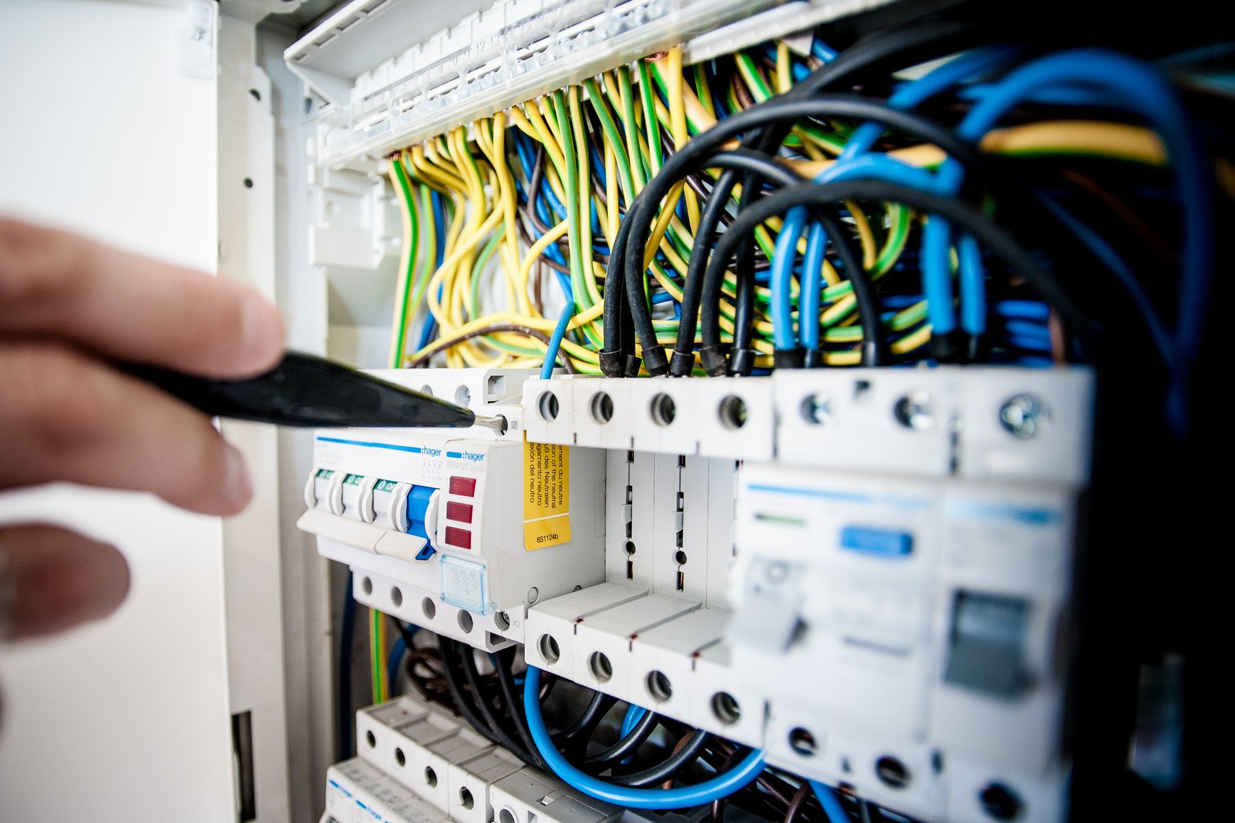 Professional electrical, heat pumps & healthy homes work